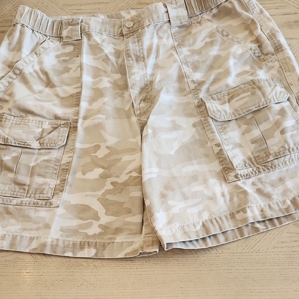 Savane Beige Camouflage Cargo Men's Utility Shorts Size 38